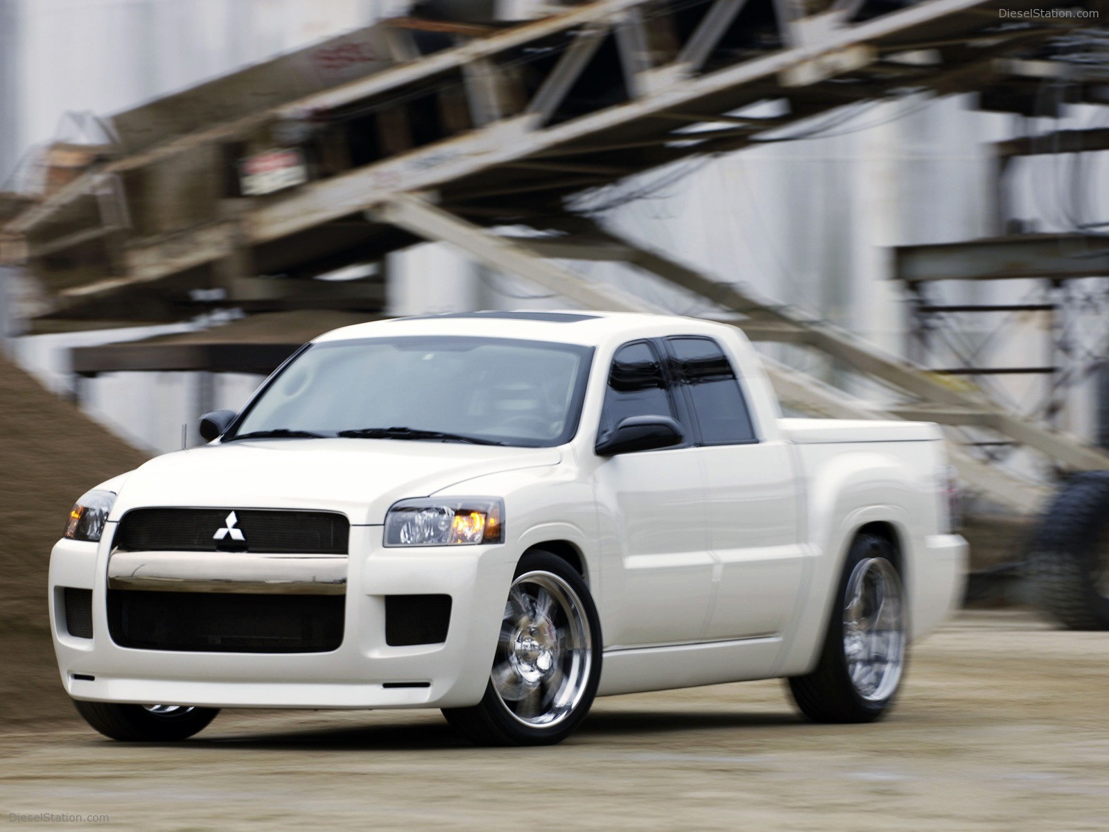 Mitsubishi Street Raider Concept